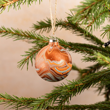 Load image into Gallery viewer, Cotswold Ceramic Baubles