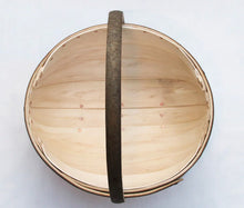 Load image into Gallery viewer, Round Trug
