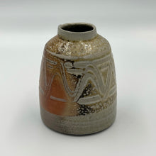 Load image into Gallery viewer, Winchcombe Pottery Bud Vase Soda Fired
