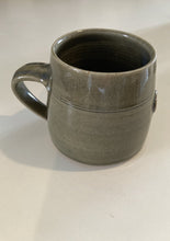 Load image into Gallery viewer, Winchcombe Pottery Tapered Large Mug
