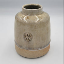 Load image into Gallery viewer, Winchcombe Pottery small vase

